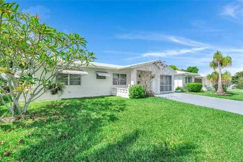 7106 NW 72nd St, Tamarac, FL 33321