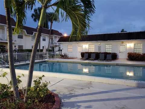 704 SE 2nd Ave, Deerfield Beach, FL 33441