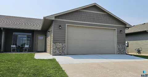 3501 E Chatham St, Sioux Falls, SD 57108