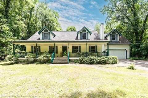 11527 McGregor Road, Pinckney, MI 48169