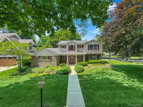300 Bryn Mawr Street, Birmingham, MI 48009