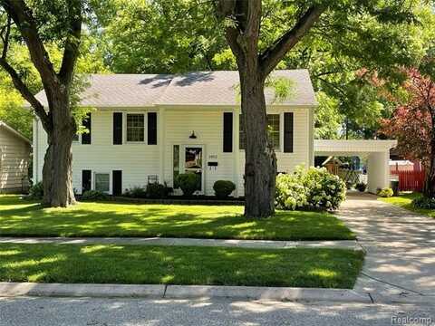 2852 Maple Street, Port Huron, MI 48060