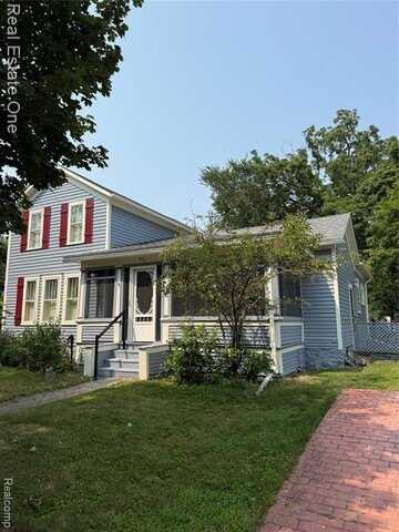 322 Wetmore Street, Howell, MI 48843