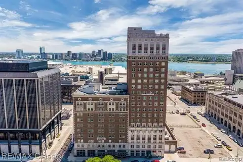 525 W Lafayette Boulevard, Detroit, MI 48226
