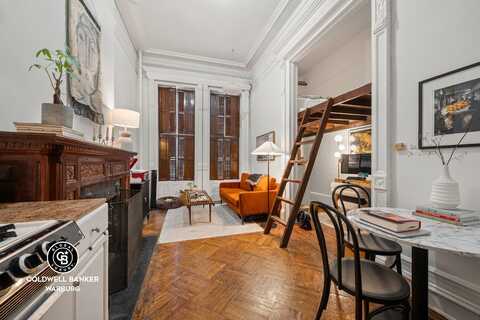 132 West 73rd Street, New York, NY 10023