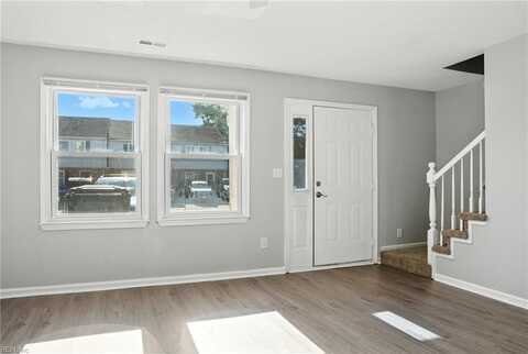5555 Lynbrook Landing, Virginia Beach, VA 23462