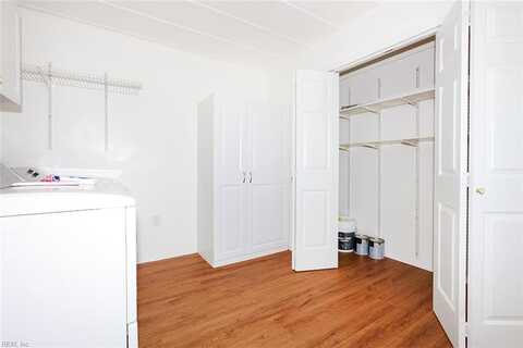 306 E Church Street, Wakefield, VA 23888