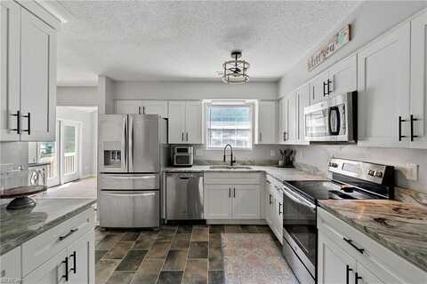 7665 Thacher Drive, Toano, VA 23168