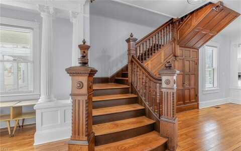 217 S Armistead Avenue, Hampton, VA 23669