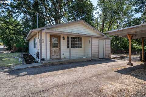 881 NE NEWTON CREEK DR, Roseburg, OR 97470