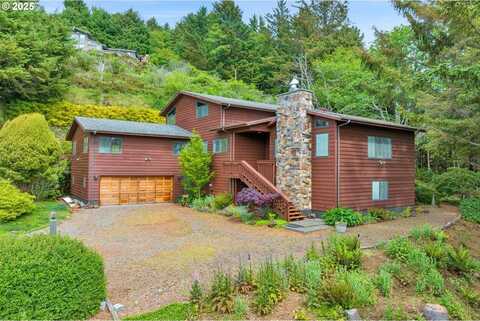 635 RADAR RD, Yachats, OR 97498