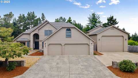 2200 17TH ST, North Bend, OR 97459