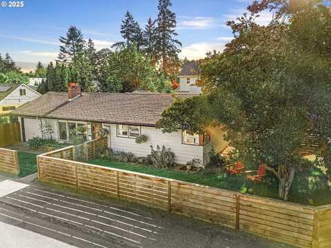 5330 SE 57TH AVE, Portland, OR 97206