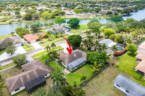 124 Rivera Avenue, Royal Palm Beach, FL 33411