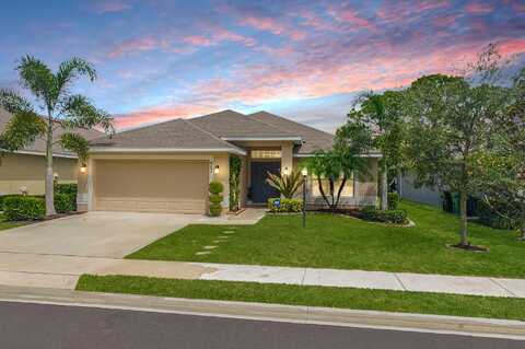667 NE Turtleback Trail, Port Saint Lucie, FL 34983