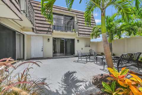 7315 73rd Way, West Palm Beach, FL 33407