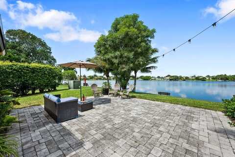 12538 Westhampton Circle, Wellington, FL 33414