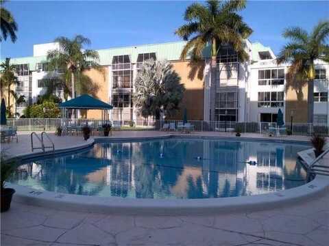 3040 NE 16th Avenue, Oakland Park, FL 33334