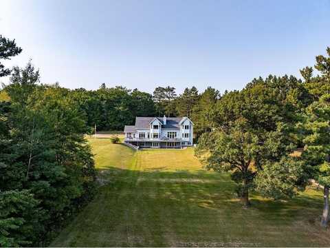 3168 Pioneer Road, Blackhoof Twp, MN 55707