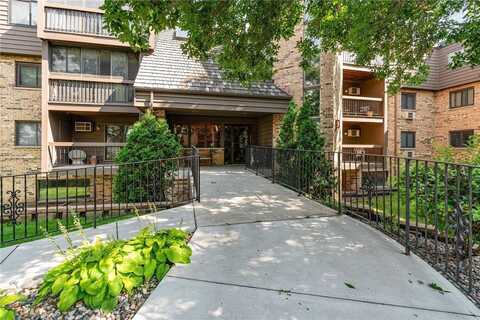 999 41st Avenue NE, Columbia Heights, MN 55421