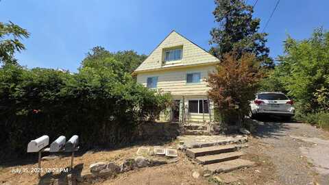 5701 Castle Ave, Dunsmuir, CA 96025