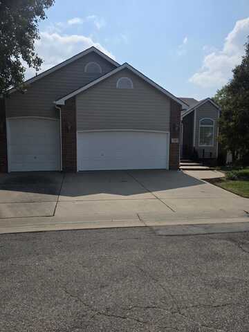 1950 S Webb Unit 118, Wichita, KS 67207