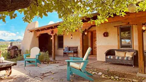 7 Camino Amansador, Santa Fe, NM 87508