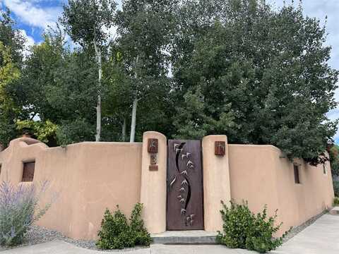 3 Craftsman Road, Santa Fe, NM 87508