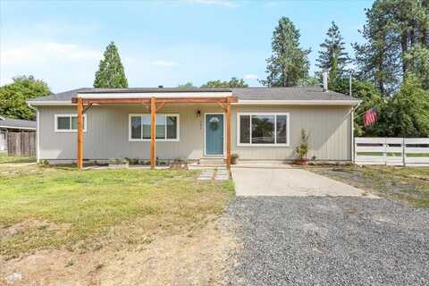 151 Laubach Lane, Grants Pass, OR 97526