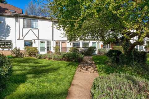 495 Chestnut Street, Ashland, OR 97520