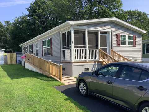 17 Pond Drive, Brunswick, ME 04011