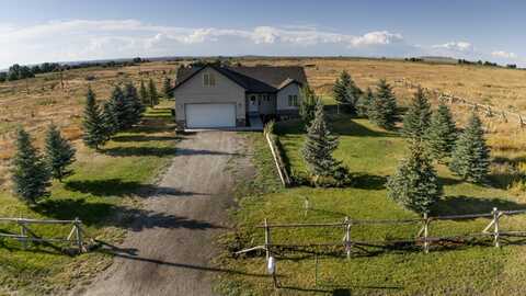 128 Parker Gulch Rd, Shoshone, ID 83352