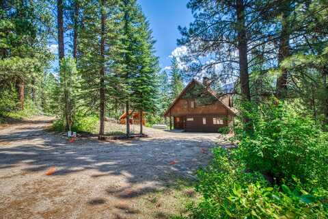 31 Valley Rd, Lowman, ID 83637