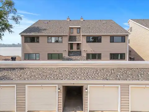 4624 NAVAJO Street, COUNCIL BLUFFS, IA 51501