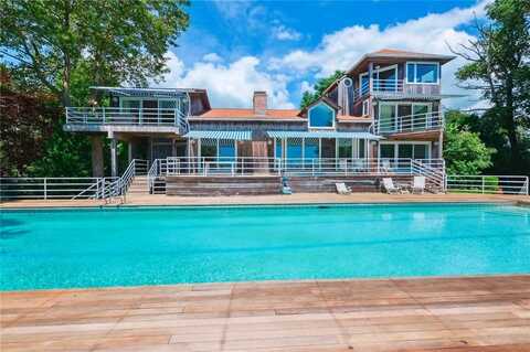 275 Boston Neck Road, Narragansett, RI 02882