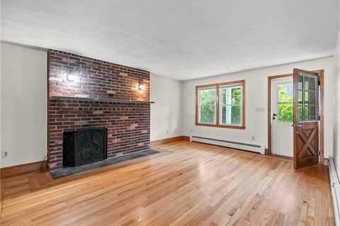 17 Shields Street, Newport, RI 02840