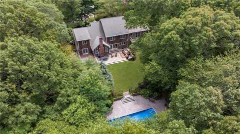 258 Woodridge Drive, North Kingstown, RI 02874