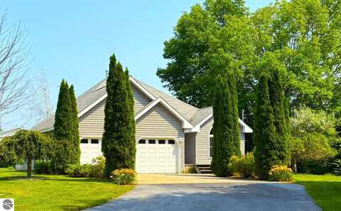 6101 Herkner Road, Traverse City, MI 49685