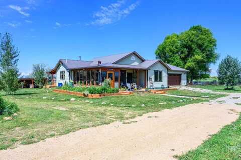 600b Camino del Medio, Taos, NM 87571