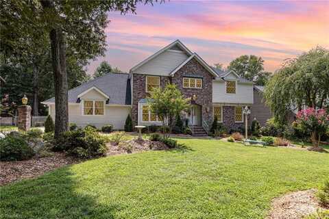4407 Oak Hollow Drive, High Point, NC 27265