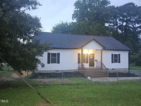 118 W E Street, Erwin, NC 28339