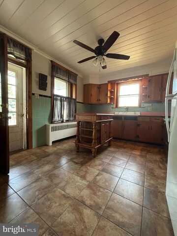 29 N 9TH STREET, PERKASIE, PA 18944
