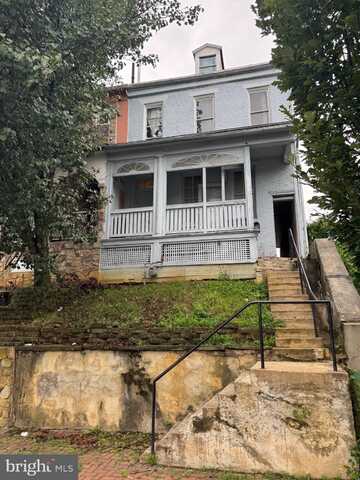 716 N 6TH STREET, READING, PA 19601