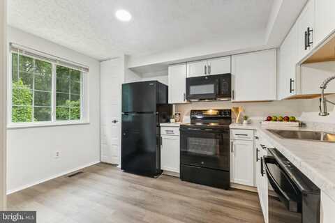 5555 CAITHNESS COURT, FAIRFAX, VA 22032