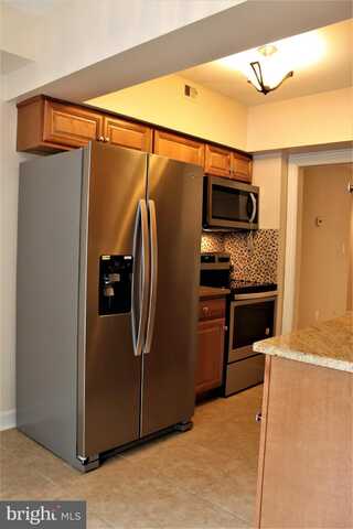 6060 CALIFORNIA CIRCLE, ROCKVILLE, MD 20852