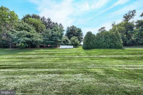 4101 WOODSPRING LANE, YORK, PA 17402