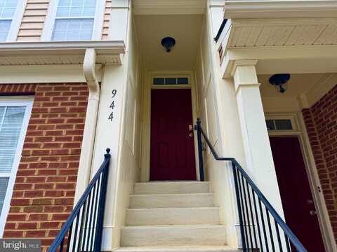 944 PINE FOREST LANE, UPPER MARLBORO, MD 20774