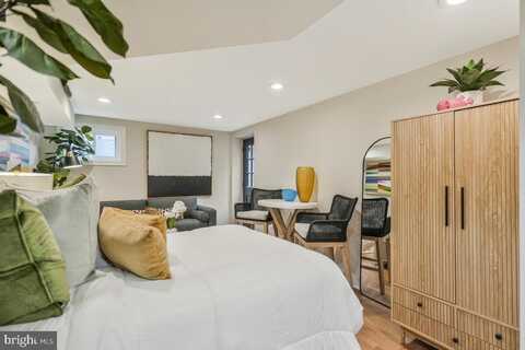 325 - B WINSLOW ROAD, OXON HILL, MD 20745