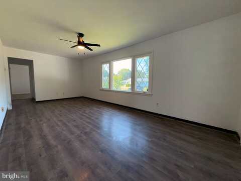 18 JOHN COLLINS CIRCLE, DOVER, DE 19904