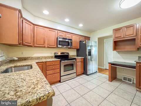217 MARIANVILLE ROAD, ASTON, PA 19014